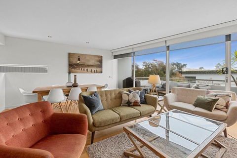 A Touch Of Class - Getaway Accommodation 1