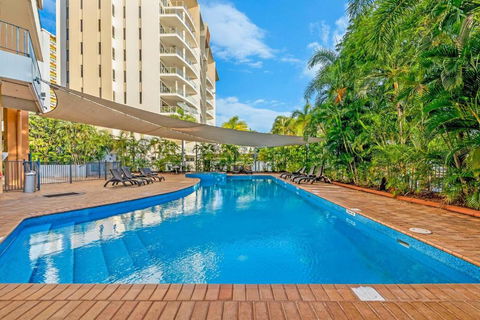 A Waterview Oasis On The Esplanade With Pool - Getaway Accommodation 0