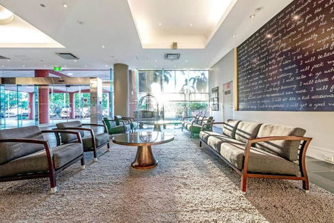 A Waterview Oasis On The Esplanade With Pool - Getaway Accommodation 3