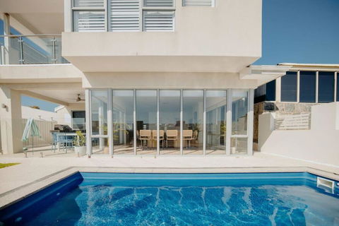 Above The Clouds By St Nicholas - Getaway Accommodation 1