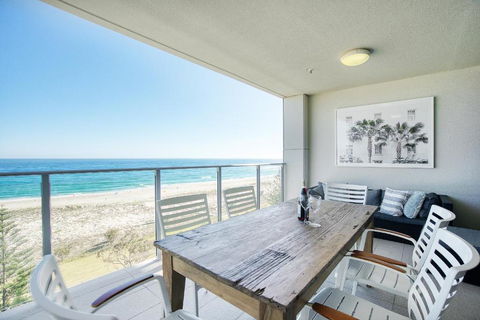 Absolute Kirra By EcoTime - Getaway Accommodation 0