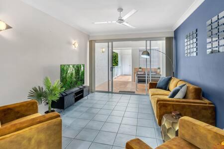 Absolute Superb Location Ocean Views Beachfront - Getaway Accommodation 4