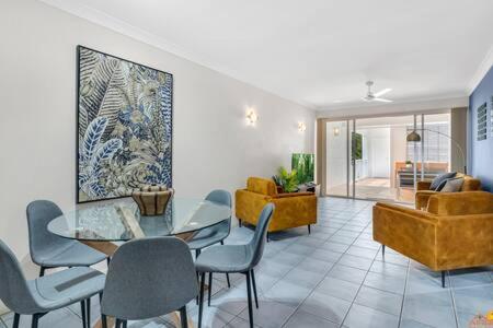 Absolute Superb Location Ocean Views Beachfront - Getaway Accommodation 2