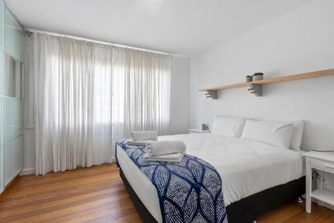 Absolute Waterfront Only 15 Minutes From Hobart - Getaway Accommodation 2