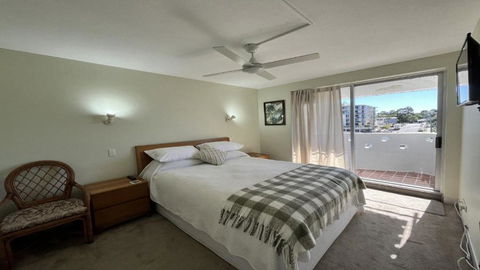 Absolute Waterfront With Rooftop! - Getaway Accommodation 3