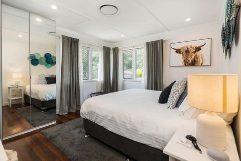 Acacia Ridge Cottage - Getaway Accommodation 4