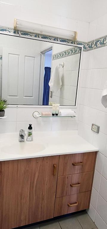 Accommodation @ 134 Denham - Getaway Accommodation 4