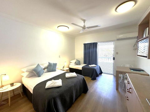 Accommodation @ 134 Denham - Getaway Accommodation 2