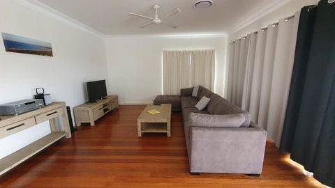 Adacos 19 On Sturt - Bring Your Own Linen - Getaway Accommodation 3