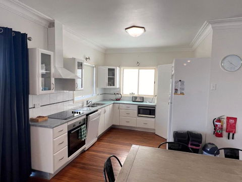 Adacos 19 On Sturt - Bring Your Own Linen - Getaway Accommodation 4