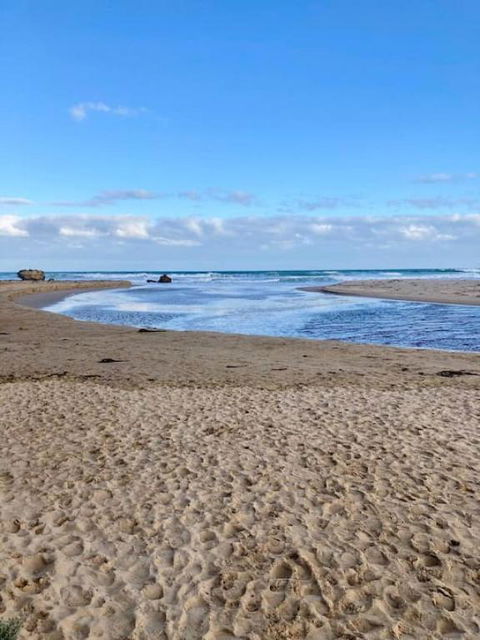 Adorable Beach Shack In The Heart Of Aireys Inlet - Getaway Accommodation 3