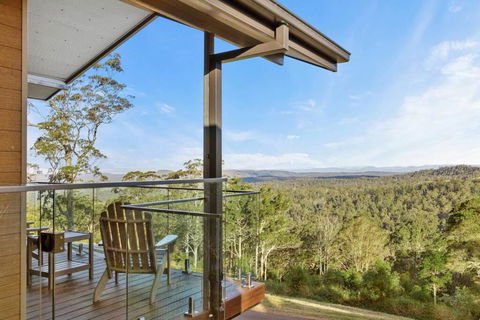 Affinity Luxury Studio With Spa And Amazing Views - Getaway Accommodation 0