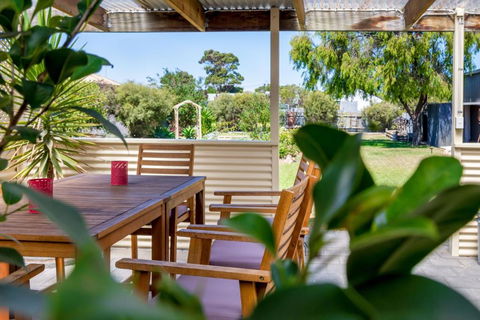 Agnes Cottage Bed & Breakfast - Getaway Accommodation 4