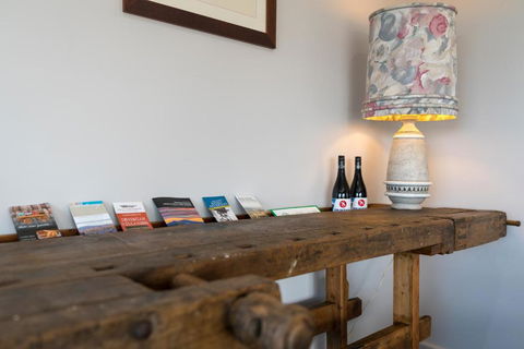 A House With A View, Molong. NSW - Getaway Accommodation 2