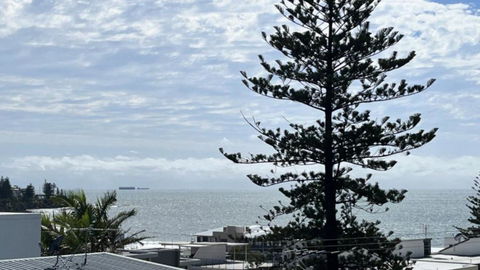 A Minutes Walk To The Beach! - Getaway Accommodation 3