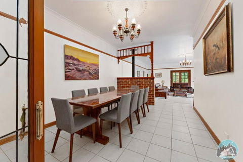 Aircabin - KANGY ANGY - Rural Retreat 4 Bedrooms - Getaway Accommodation 2