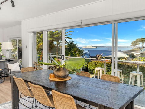 Akora House At Hyams Beach - Getaway Accommodation 0