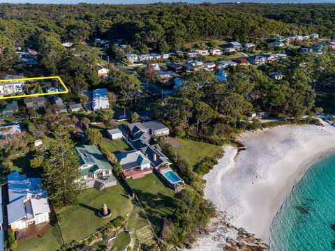 Akora House At Hyams Beach - Getaway Accommodation 3