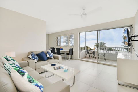 Alex Beach Apt Bilgola4 - Getaway Accommodation 3