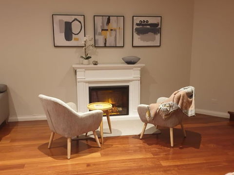 Alleura House Serene Bushland 4BR Families Groups - Getaway Accommodation 1