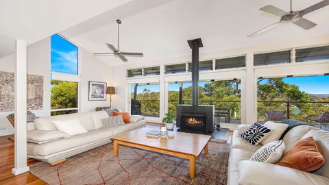 Allure - Bay Views And Wifi - Getaway Accommodation 0