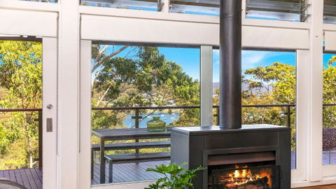Allure - Bay Views And Wifi - Getaway Accommodation 1