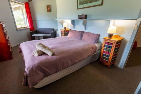 Alpzview Guesthouse - Getaway Accommodation 3