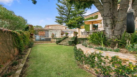 Alton House By Wine Coast Holidays - Getaway Accommodation 3