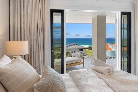 An Oasis By The Beach With Ocean Views Daybed BBQ - Getaway Accommodation 0