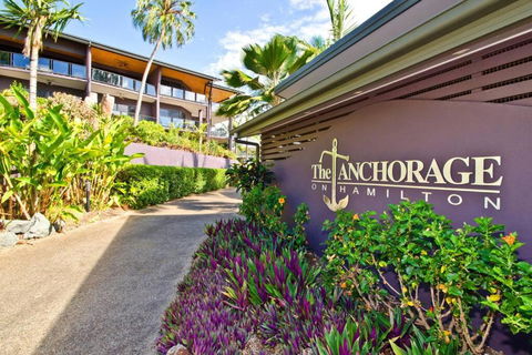 Anchorage 4 & Buggy Hamilton Island - Getaway Accommodation 1