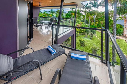 Anchorage 4 & Buggy Hamilton Island - Getaway Accommodation 3