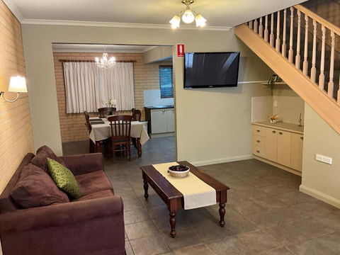 Albury Georgian Motel & Suites - Getaway Accommodation 4