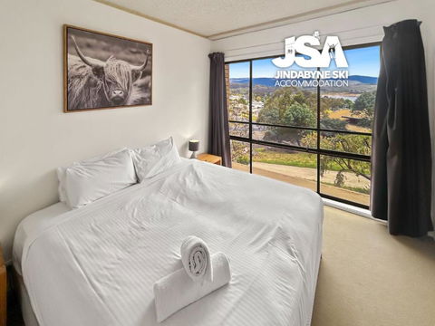 Alpine Mountain View Kirwan 10 - Getaway Accommodation 3