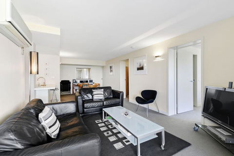Apartment 2 Kalimna - Getaway Accommodation 3