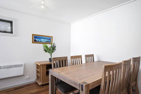 Apartment 36 Pacific Apartments - Getaway Accommodation 3