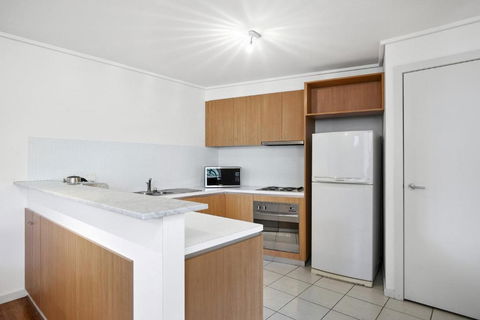 Apartment 36 Pacific Apartments - Getaway Accommodation 4