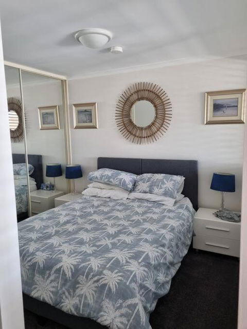 Apartment At The Entrance - Getaway Accommodation 3