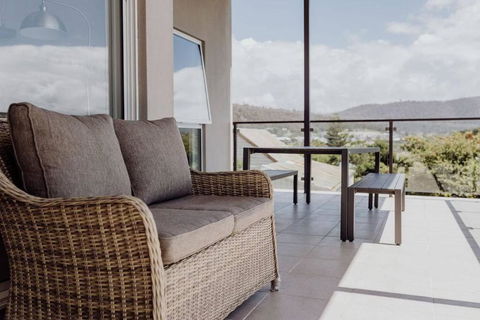 Apartment On James - Getaway Accommodation 2