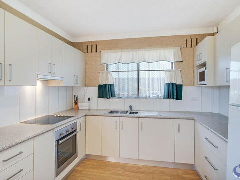 Apollo Unit 12 Ground Floor - Getaway Accommodation 4