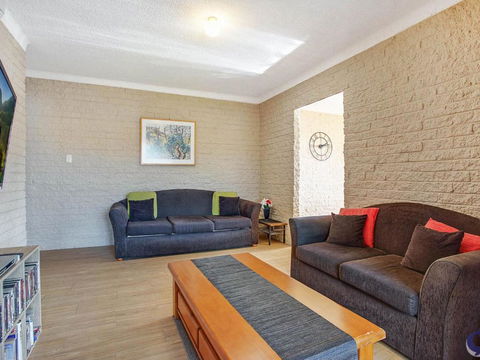 Apollo Unit 12 Ground Floor - Getaway Accommodation 2