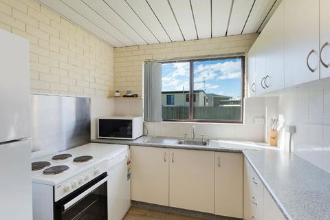 Apollo Unit 26 Ground Floor - Getaway Accommodation 3