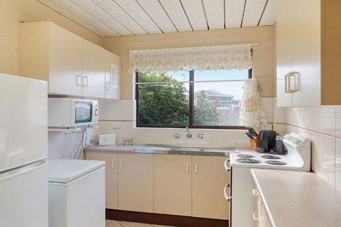 Apollo Unit 27 - Ground Floor - C Block - Getaway Accommodation 4