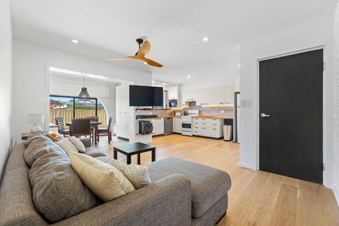 Apollo Unit 4 - Ground Floor - Block A - Getaway Accommodation 1