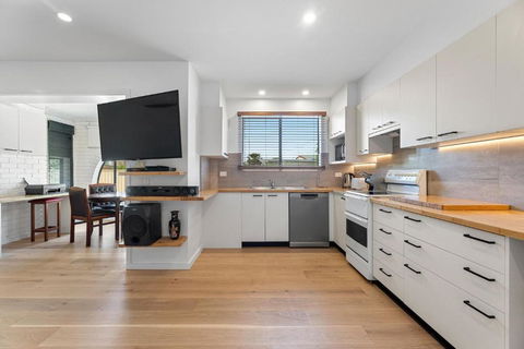 Apollo Unit 4 - Ground Floor - Block A - Getaway Accommodation 4