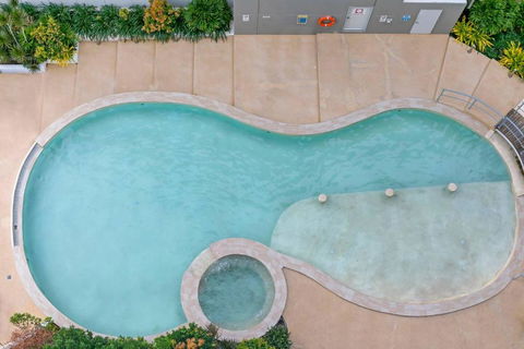Arafura Suites - Dual-Studio Resort-style Getaway - Getaway Accommodation 1