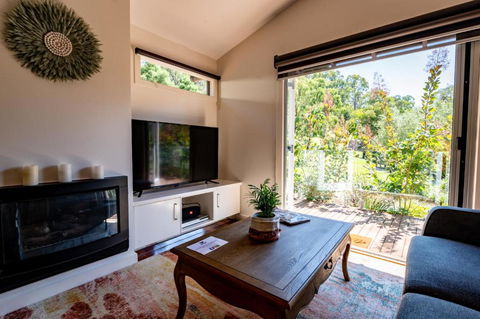 Araluen Boutique Accommodation - Getaway Accommodation 2