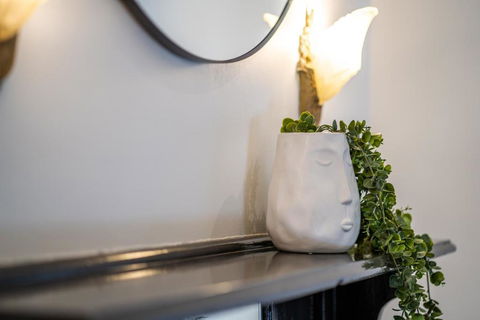 Archer St Heart Of North Adelaide Balcony 65TV - Getaway Accommodation 1