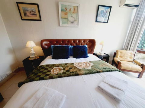 Architectural Bright Open 2B&1B Home With A Private Garden At Yarralumla - Getaway Accommodation 2