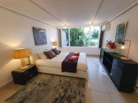 Architectural Comfy 2B&2B Home With A Garden View Close To A Lake And Yarralumla Shopping Centre - Getaway Accommodation 4