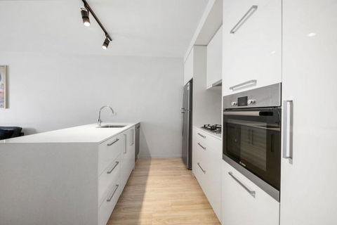 Arena Apartments - Getaway Accommodation 4